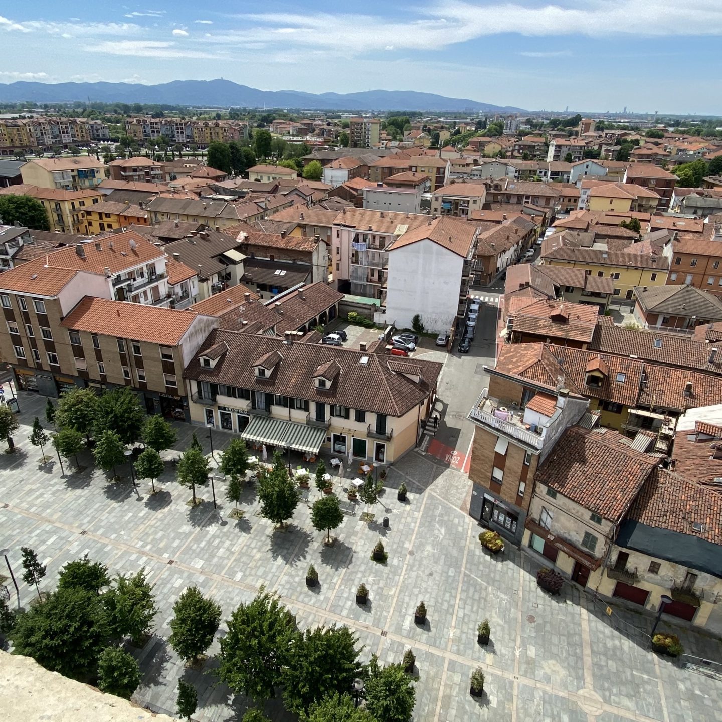 Leini Leini